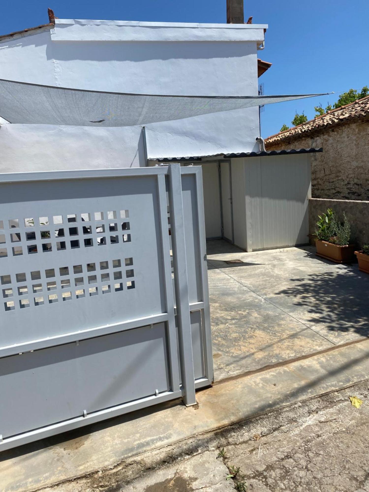 Olive Hill Apartment Karpofora Exterior photo